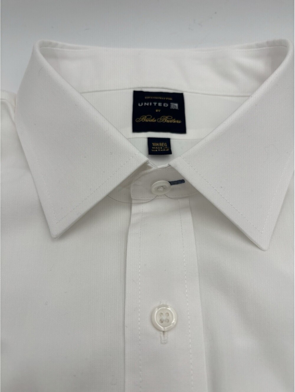 United Airlines-Brooks Brothers Pilot Shirt Men 18H Reg White Short Sleeve  2025